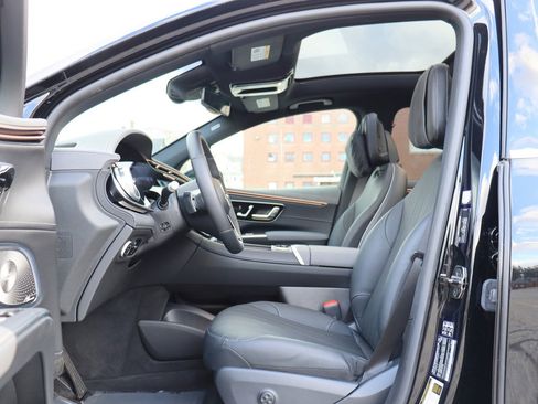 Used 2025 Mercedes-Benz EQS 450+ 4MATIC SUV w/ Winter Package image 12