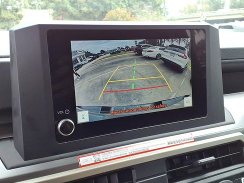 Used 2026 Toyota Tacoma SR5 RWD image 18