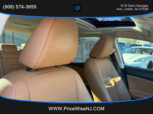 Used 2017 Lexus IS 300 F Sport image 22