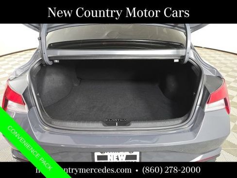 Used 2023 Hyundai Elantra SEL w/ Convenience Package FWD image 7
