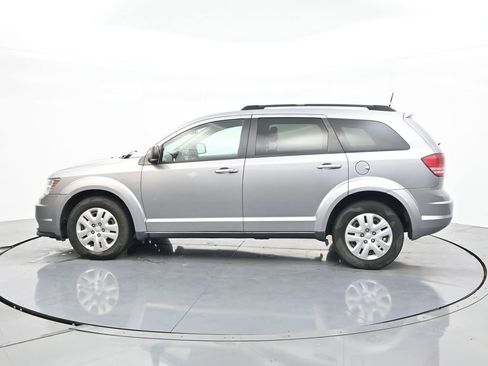 Used 2018 Dodge Journey SE image 9