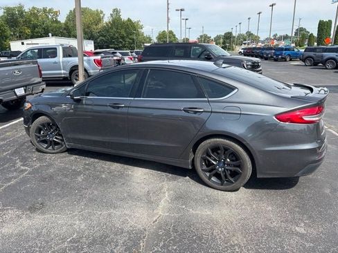 Used 2019 Ford Fusion SE w/ Equipment Group 151A FWD image 1