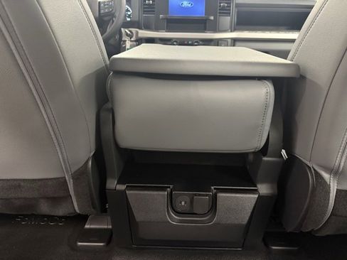 New 2026 Ford F250 XL w/ XL Chrome Package image 14