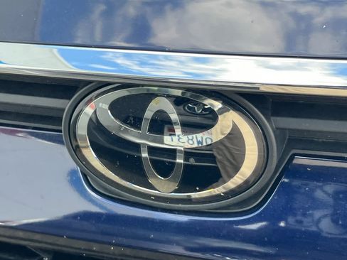 Used 2024 Toyota Grand Highlander AWD image 13