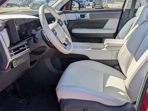 Used 2025 Hyundai Santa Fe SEL image 12