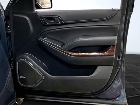 Used 2019 GMC Yukon SLT image 23