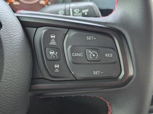 Used 2024 Jeep Gladiator Rubicon w/ Safety Group AWD/4WD image 23