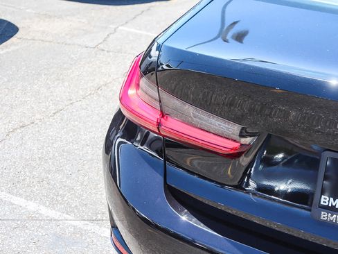 Used 2019 BMW 330i Sedan w/ Convenience Package RWD image 7