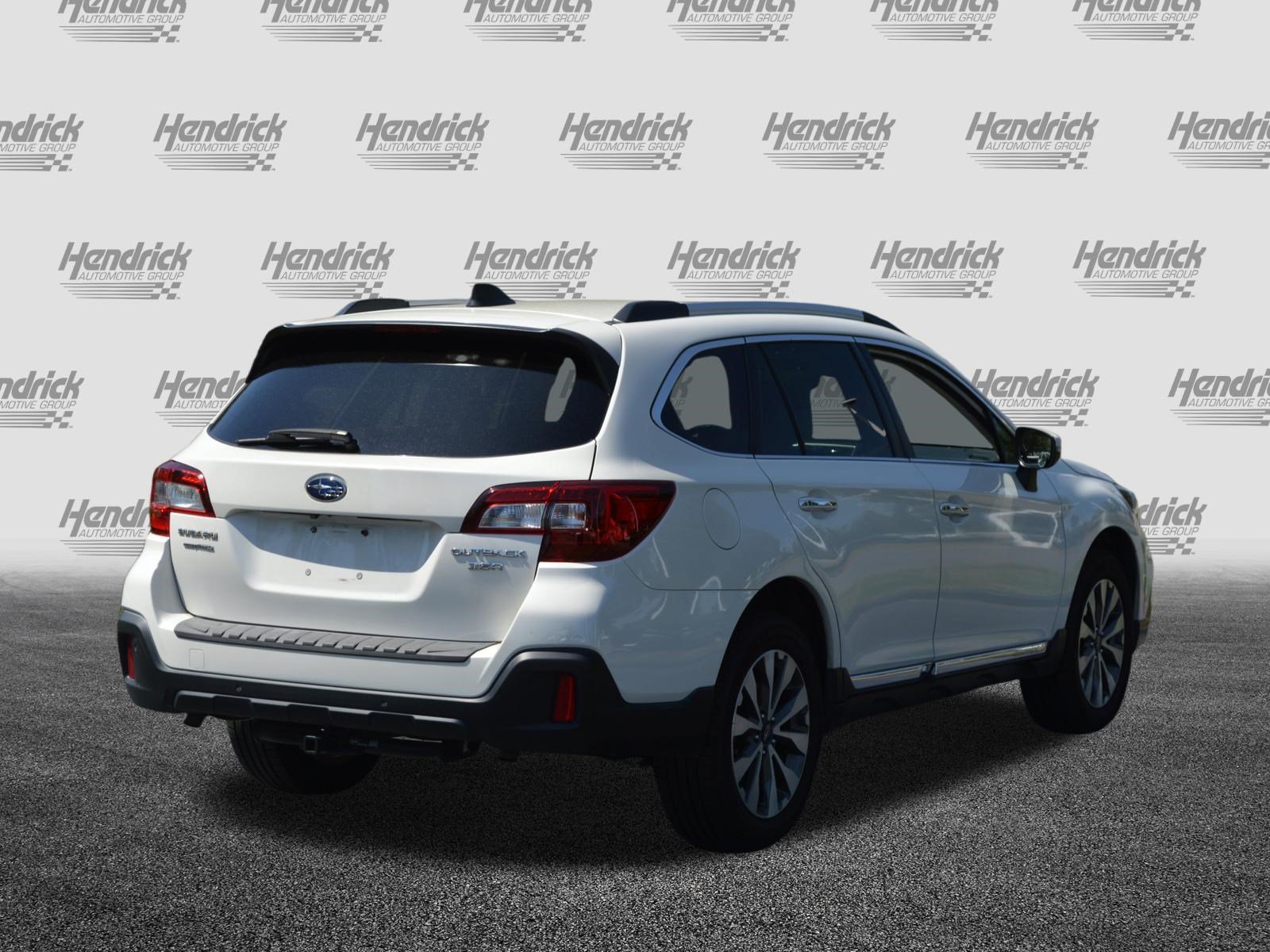 Used 2019 Subaru Outback 3.6R Touring w/ Popular Package #3A AWD/4WD image 11
