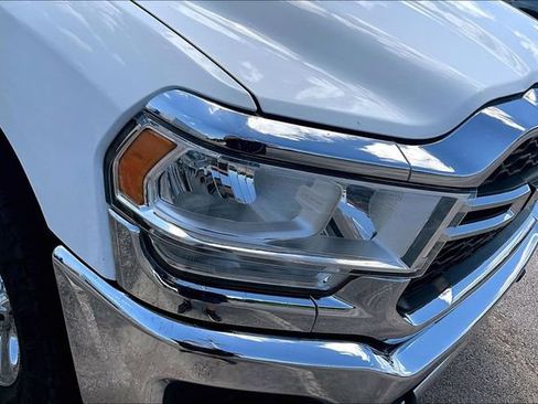 Used 2024 RAM 2500 Tradesman w/ Chrome Appearance Group AWD/4WD image 33