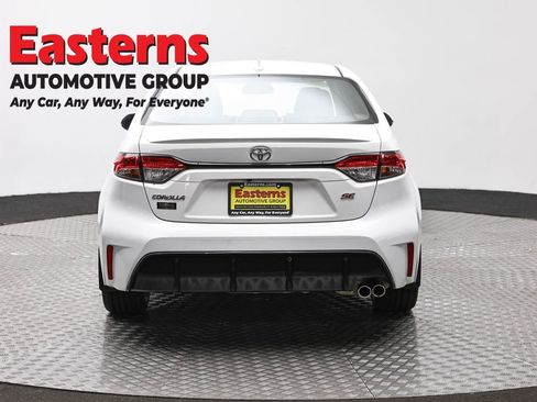 Used 2024 Toyota Corolla SE FWD image 6