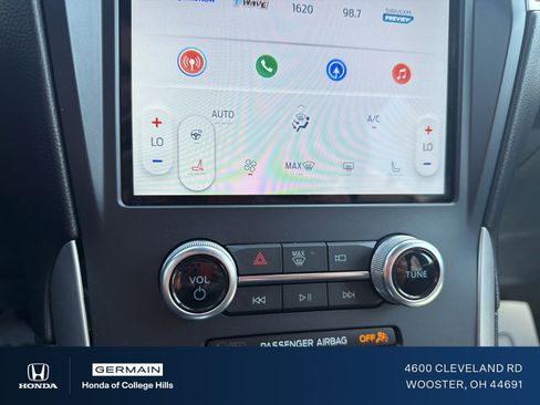 Used 2021 Ford Edge ST-Line w/ Class II Trailer Tow Package AWD/4WD image 19