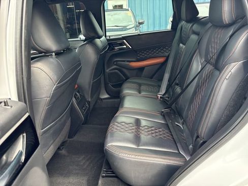 Used 2022 Mitsubishi Outlander SEL AWD/4WD image 21