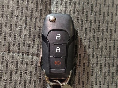 Used 2015 Ford F150 XLT w/ Equipment Group 301A Mid image 32