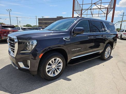 Used 2024 GMC Yukon SLT RWD image 2