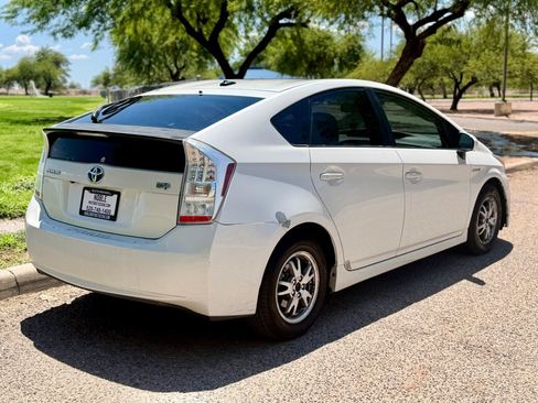 Used 2010 Toyota Prius One FWD image 5