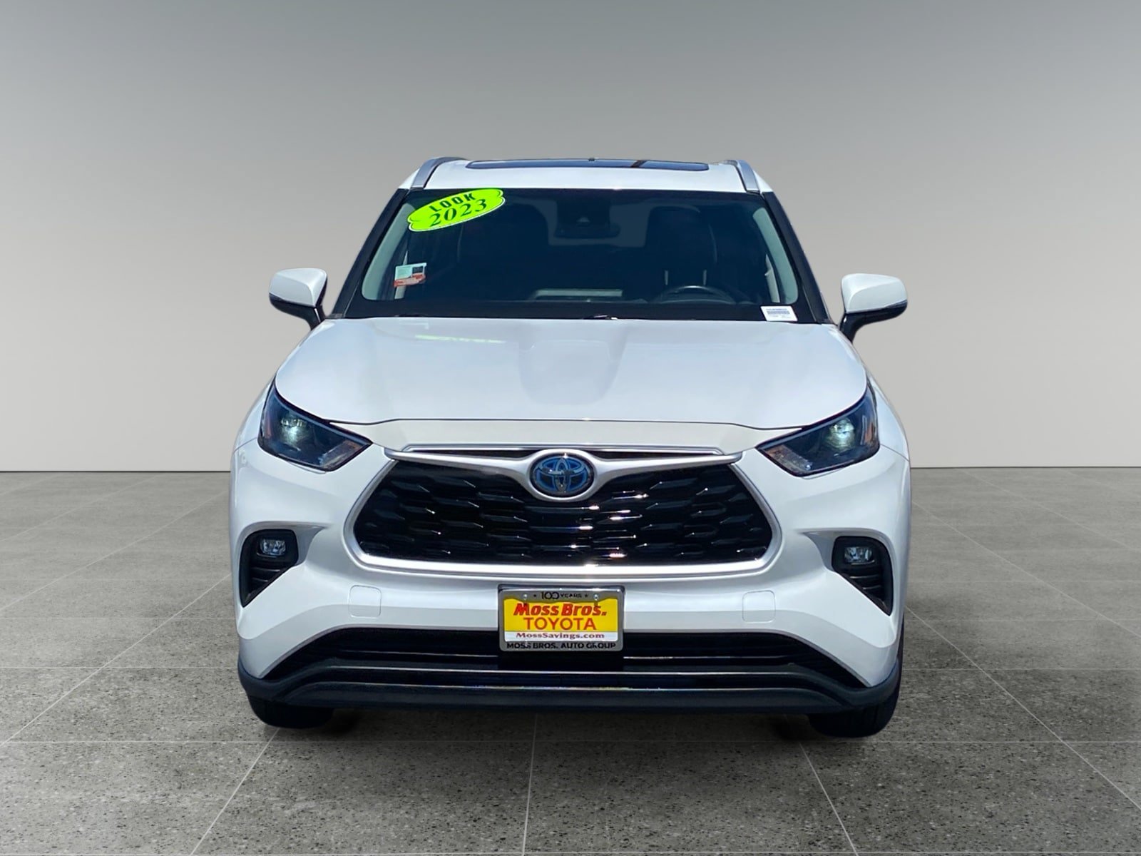 Used 2023 Toyota Highlander XLE AWD/4WD image 8