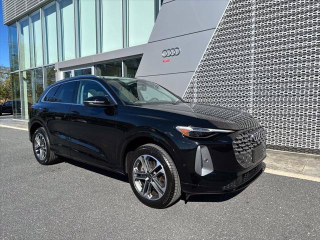 New 2026 Audi Q5 Premium AWD/4WD image 1