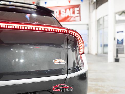 Used 2024 Kia EV6 Light image 46