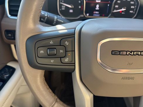 Used 2021 GMC Yukon Denali image 16