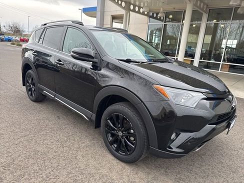 Used 2018 Toyota RAV4 Adventure image 2
