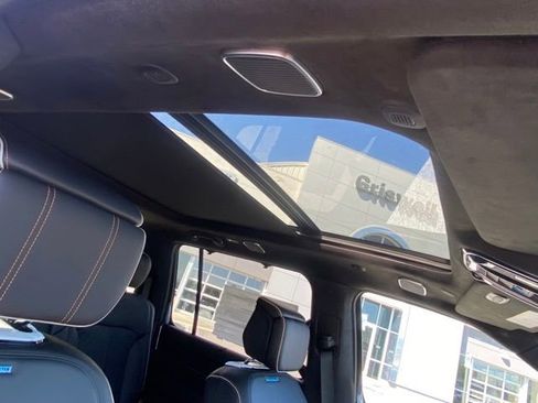 New 2023 Jeep Grand Wagoneer L Series III w/ Quick Order Packagew 28T image 29