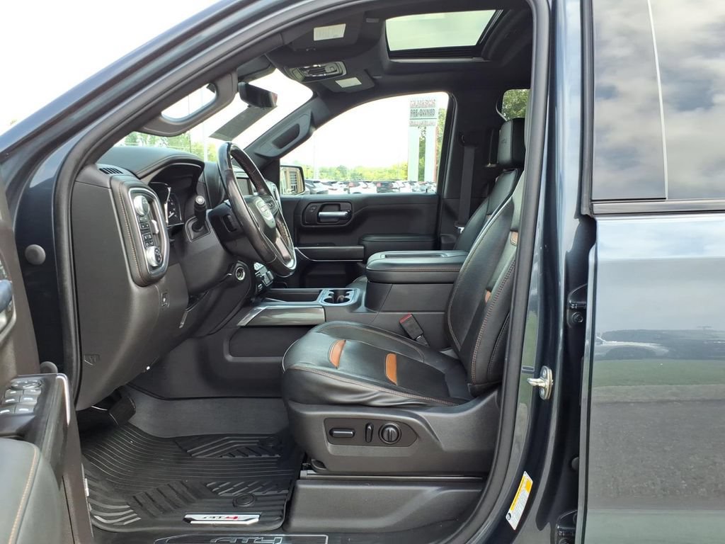 Used 2020 GMC Sierra 1500 AT4 w/ AT4 Premium Package AWD/4WD image 4