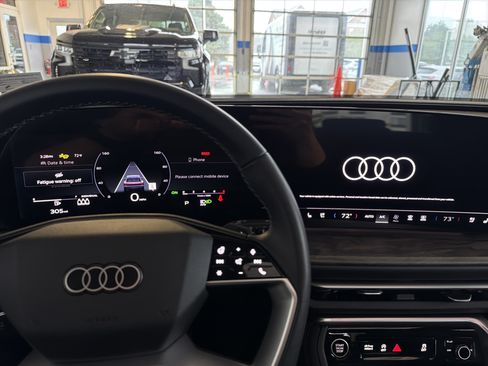 Used 2025 Audi Q5 Prestige AWD/4WD image 21