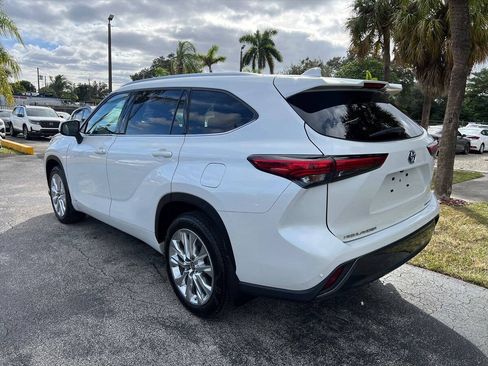 Used 2023 Toyota Highlander Limited AWD/4WD image 7