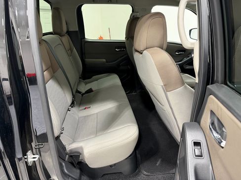 Used 2023 Nissan Frontier SV w/ SV Convenience Package image 33