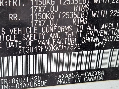 Used 2019 Toyota RAV4 LE FWD image 16
