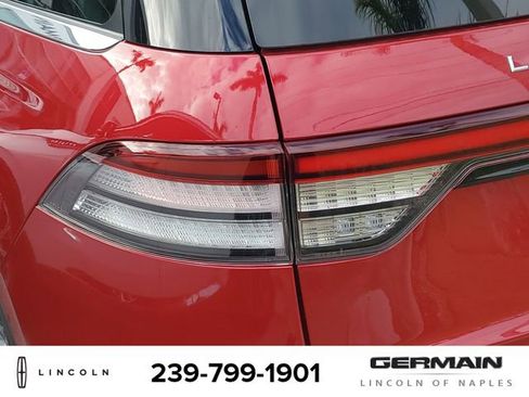 New 2025 Lincoln Aviator AWD w/ Equipment Group 101A image 15