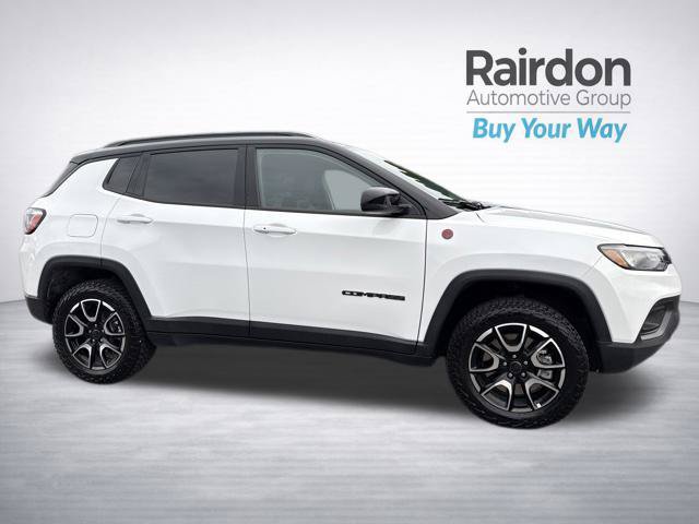 Used 2026 Jeep Compass Trailhawk AWD/4WD image 6