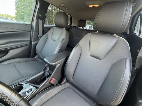 Used 2024 Buick Encore GX Preferred FWD image 8