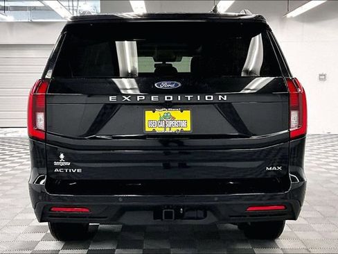 Used 2025 Ford Expedition Max Active AWD/4WD image 5