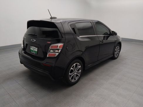 Used 2019 Chevrolet Sonic LT FWD image 9