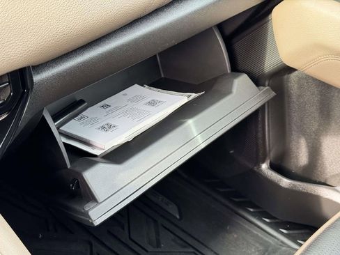 Used 2023 GMC Canyon Denali image 30