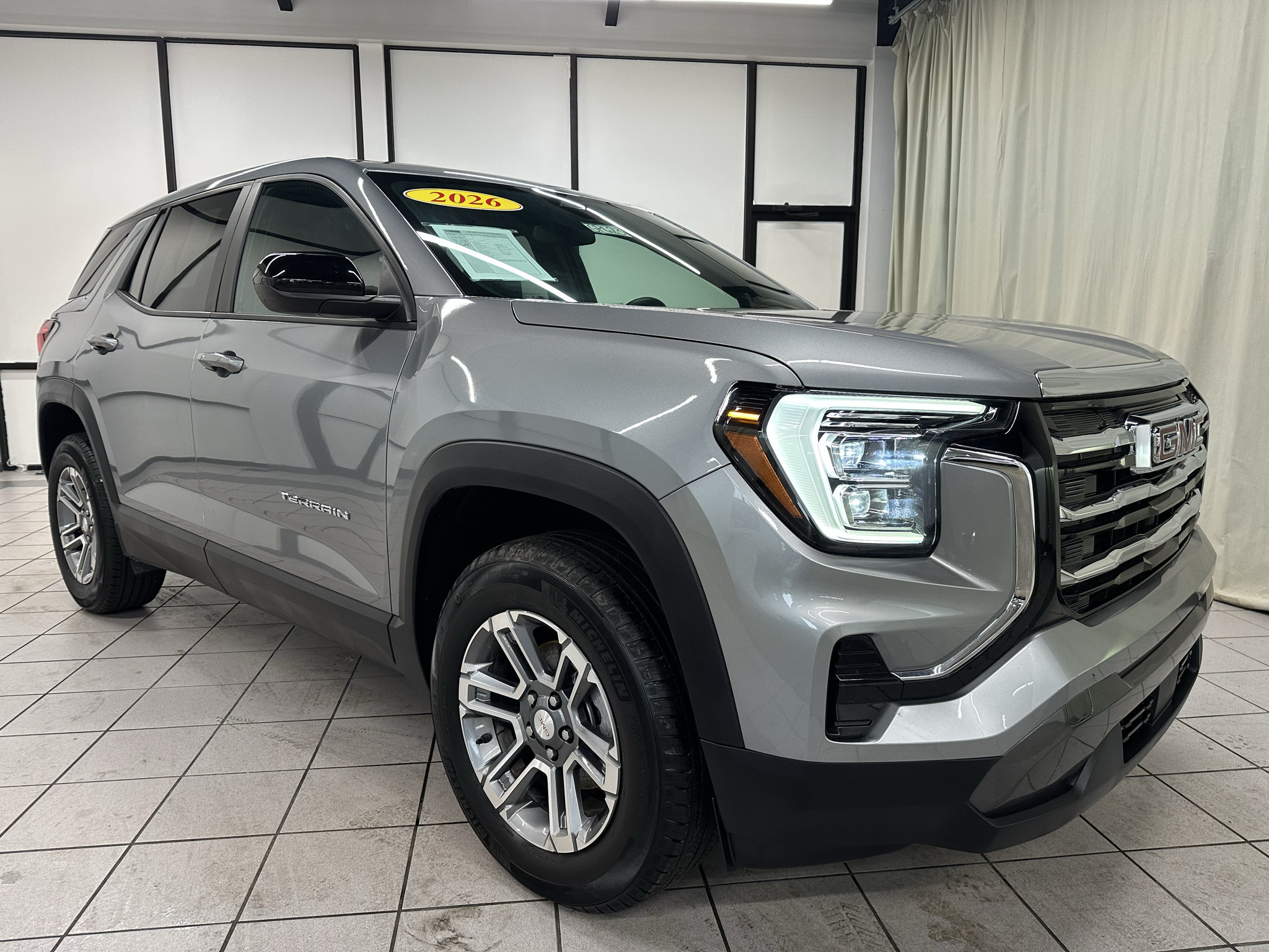 Used 2026 GMC Terrain Elevation FWD image 2