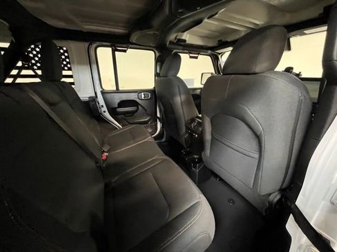 Used 2024 Jeep Wrangler Willys image 12
