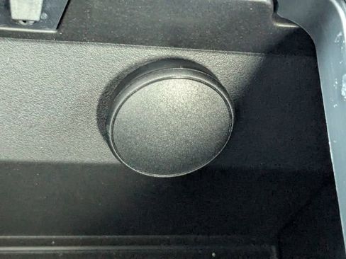 Used 2025 Ford Mustang GT RWD image 21