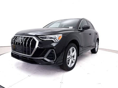 Used 2024 Audi Q3 2.0T Premium Plus w/ Premium Plus Package AWD/4WD image 15