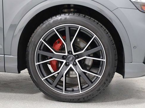 Used 2020 Audi Q8 Prestige w/ Prestige Package AWD/4WD image 12
