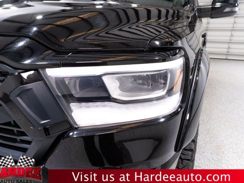 Used 2024 RAM 1500 Laramie AWD/4WD image 8