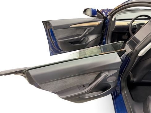 Certified 2023 Tesla Model 3 Standard Range RWD image 10