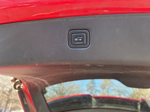 Used 2020 Chevrolet Blazer LT image 18