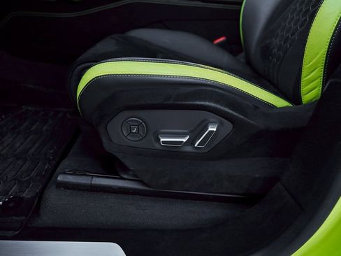 Used 2024 Lamborghini Urus Performante image 40