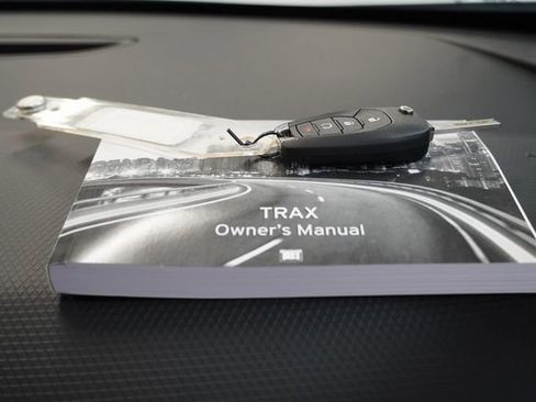 New 2026 Chevrolet Trax RS w/ Sunroof Package image 35