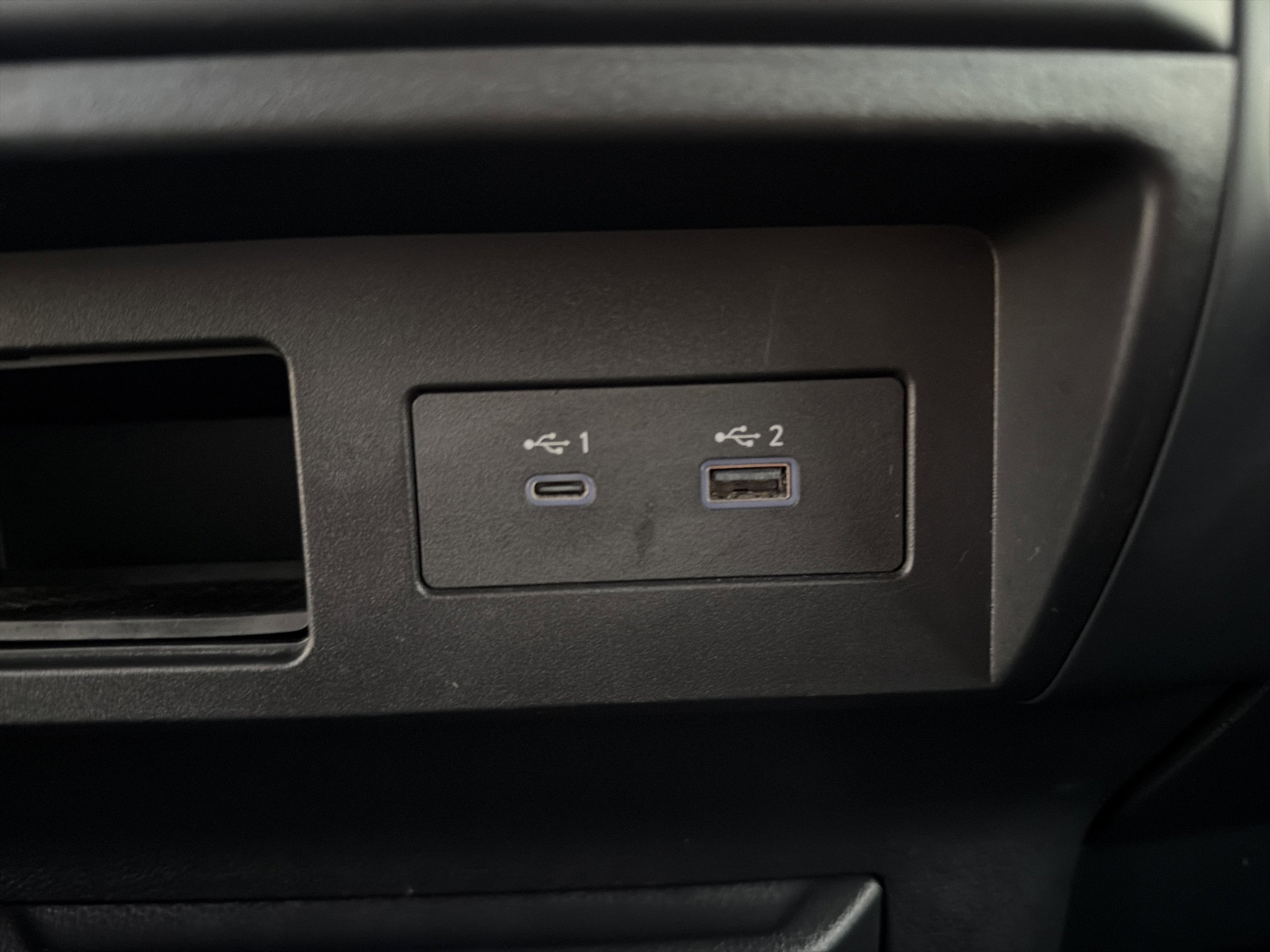 Used 2021 Nissan Titan S w/ S Utility Package RWD image 39