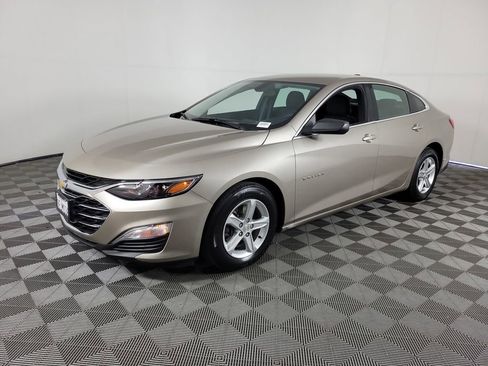 Used 2022 Chevrolet Malibu LS image 8