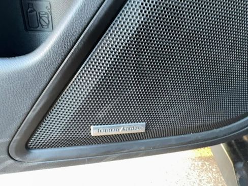 Used 2020 Subaru Outback Touring XT image 24